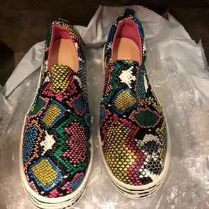 Super unique & cute shoes! Women’s  - Size 10